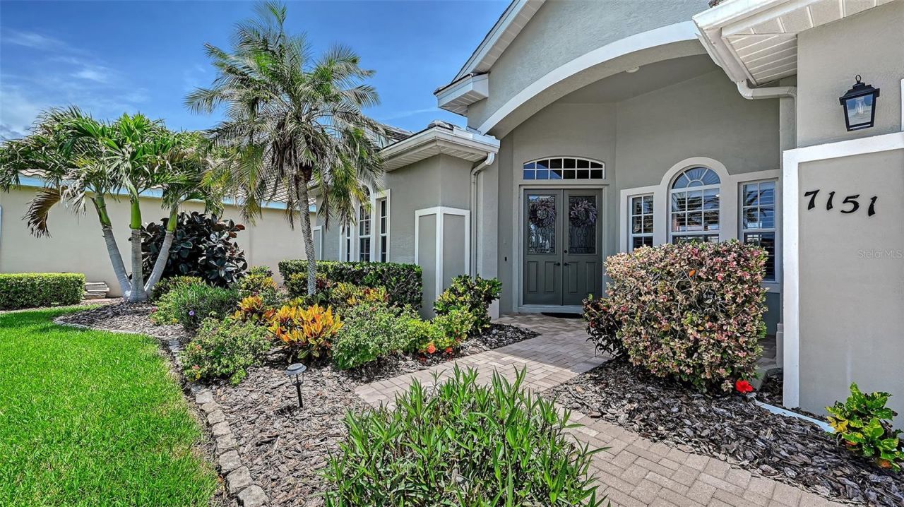 7151 Wainscott Court, Sarasota, FL 34238 Photo