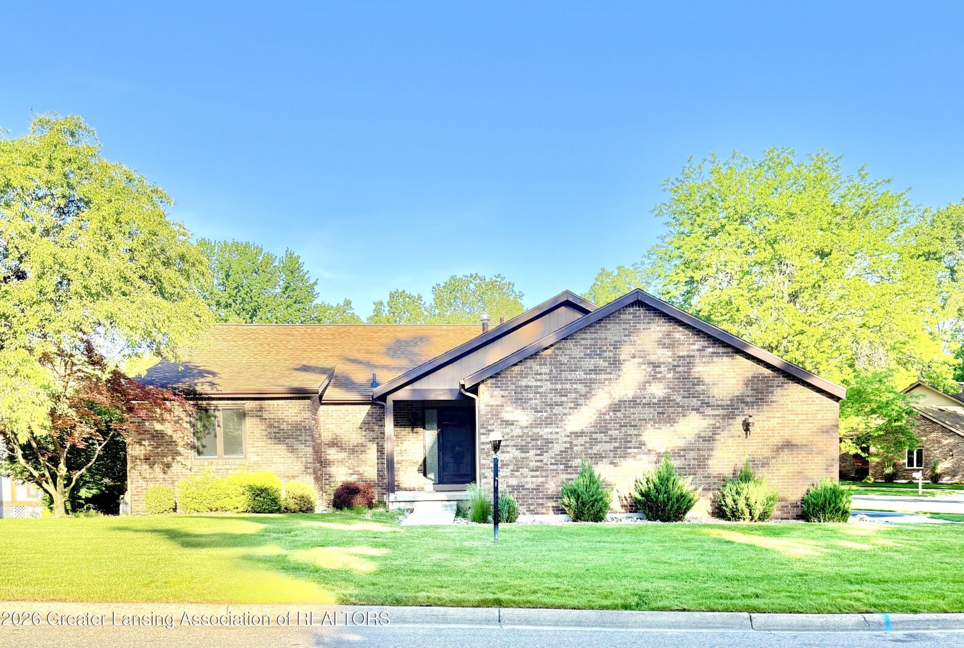 4485 Comanche Drive, Okemos, MI 48864 Main Photo