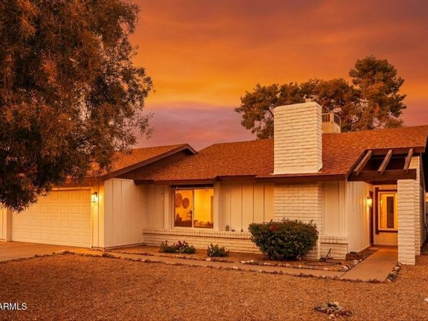 2320 W WALTANN Lane, Phoenix, AZ 85023