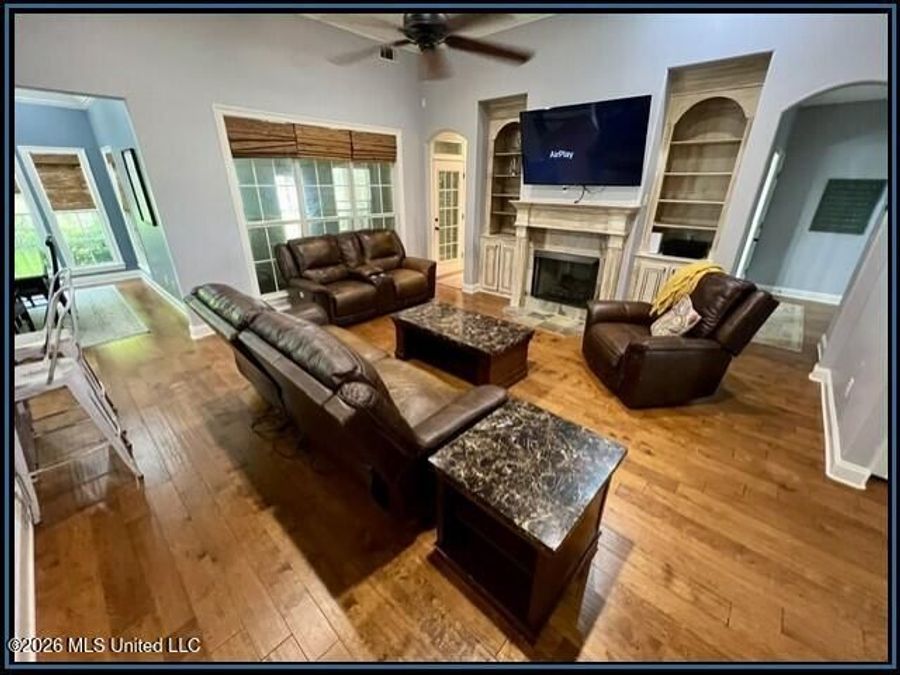 Property Image 6