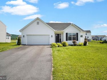 9 STONE MILL RD, DUNCANNON, PA 17020