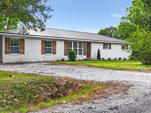 103 Dogwood Ave., Saltillo, MS 38866