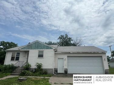 4927 N 14 Street, Omaha, NE 68110