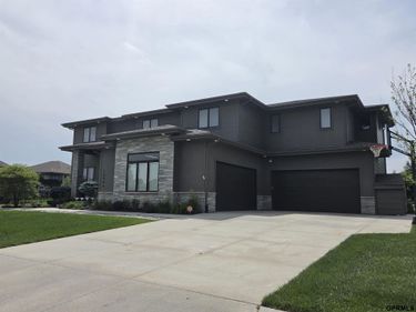10906 S 175 Street, Omaha, NE 68136