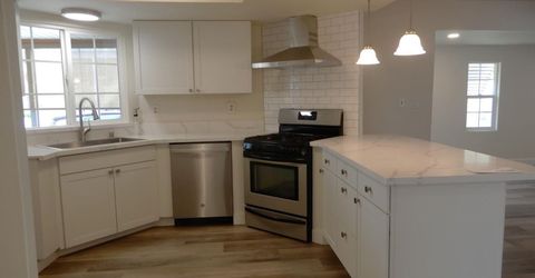 1 Calle Margarita, Elk Grove, CA 95624 Photo