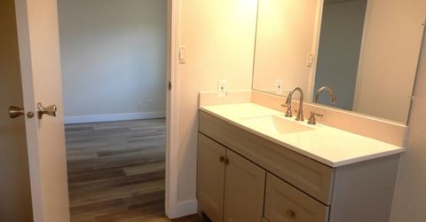1 Calle Margarita, Elk Grove, CA 95624 Photo