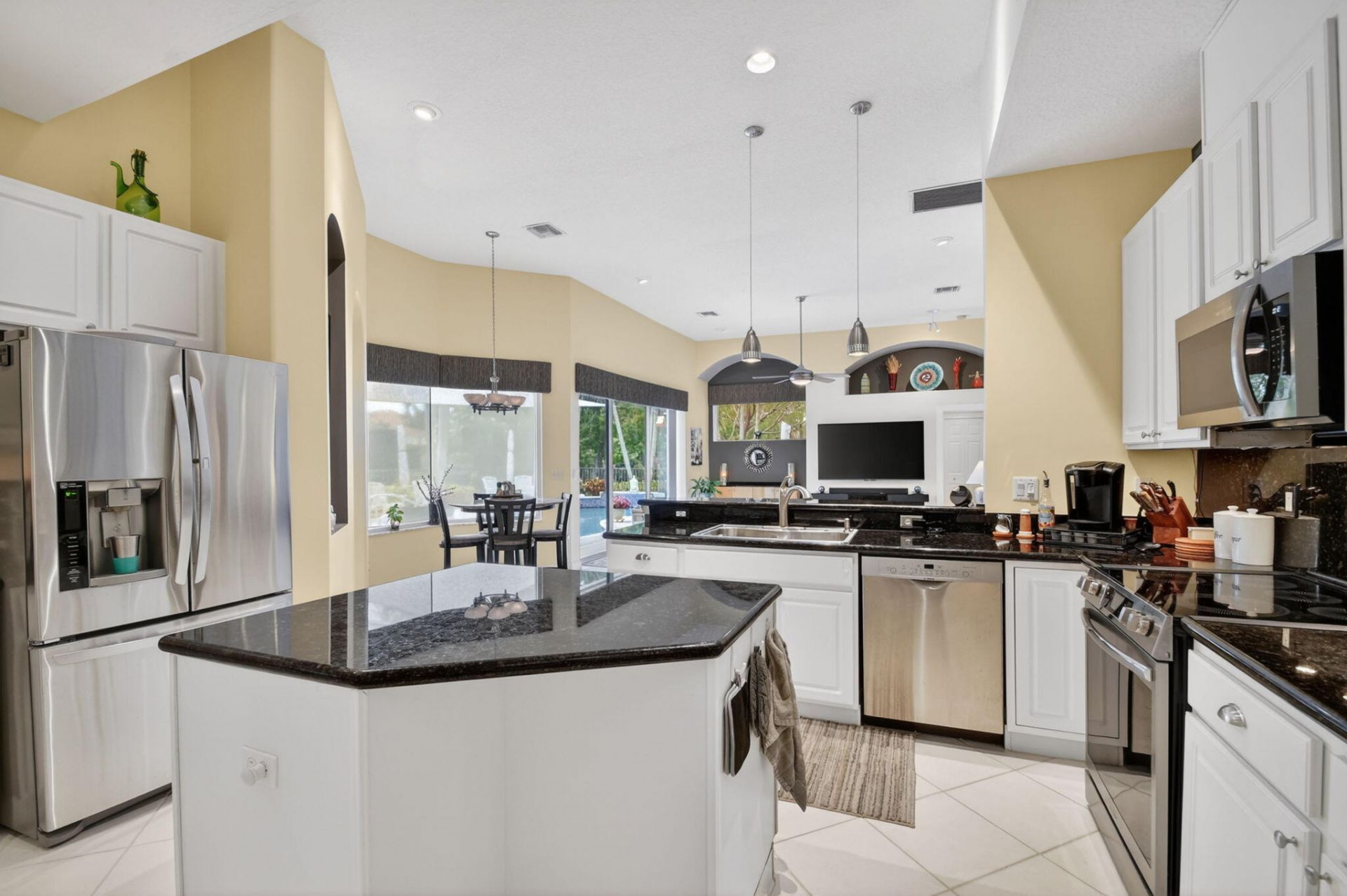 7039 Brunswick Circle, Boynton Beach, FL 33472 Photo