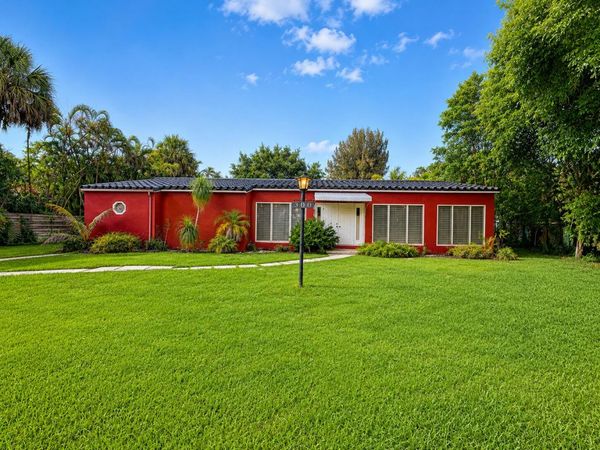 300 Bayberry Drive, Plantation, FL 33317