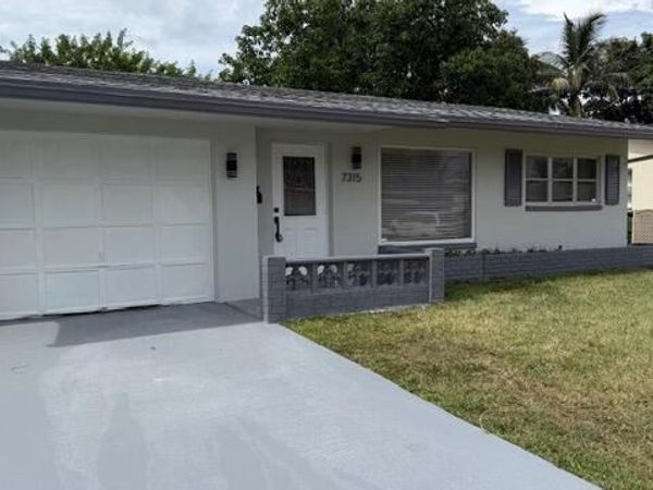 7315 NW 57th Place, Tamarac, FL 33321
