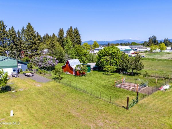 9490 N Atlas RD , Hayden, ID 83835