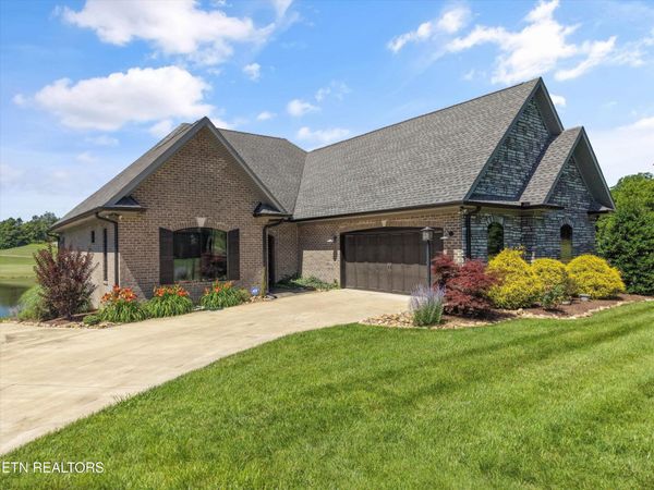 320 Augusta Lane, Lenoir City, TN 37771