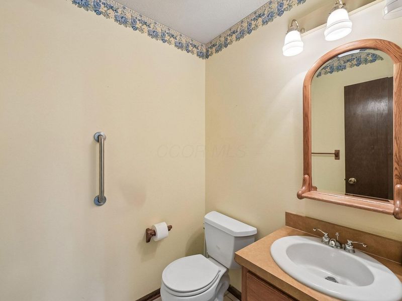 10179 Alliston Drive, Pickerington, OH 43147 Photo 14