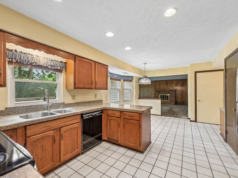 10179 Alliston Drive, Pickerington, OH 43147 Photo 21