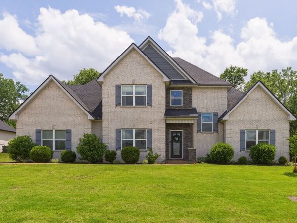 1223 Emmie Reece Dr, Smyrna, TN 37167