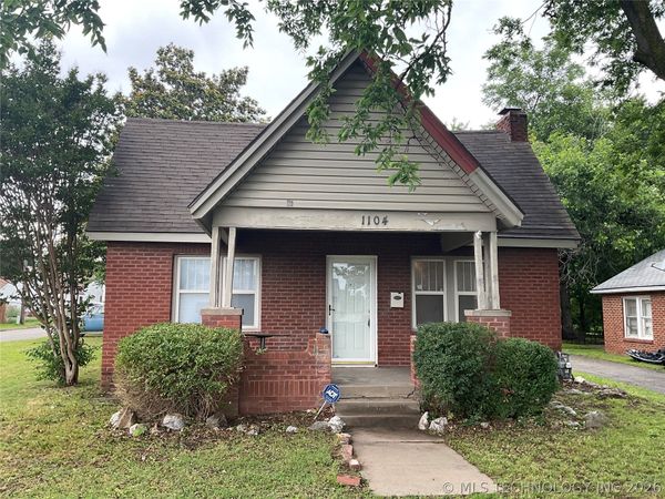 1104 N Gary Place , Tulsa, OK 74110