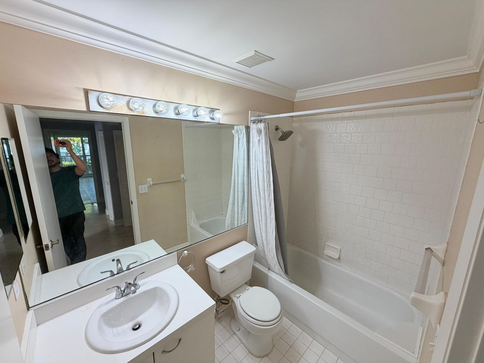 7657 Sanctuary Drive, Coral Springs, FL 33065 Photo