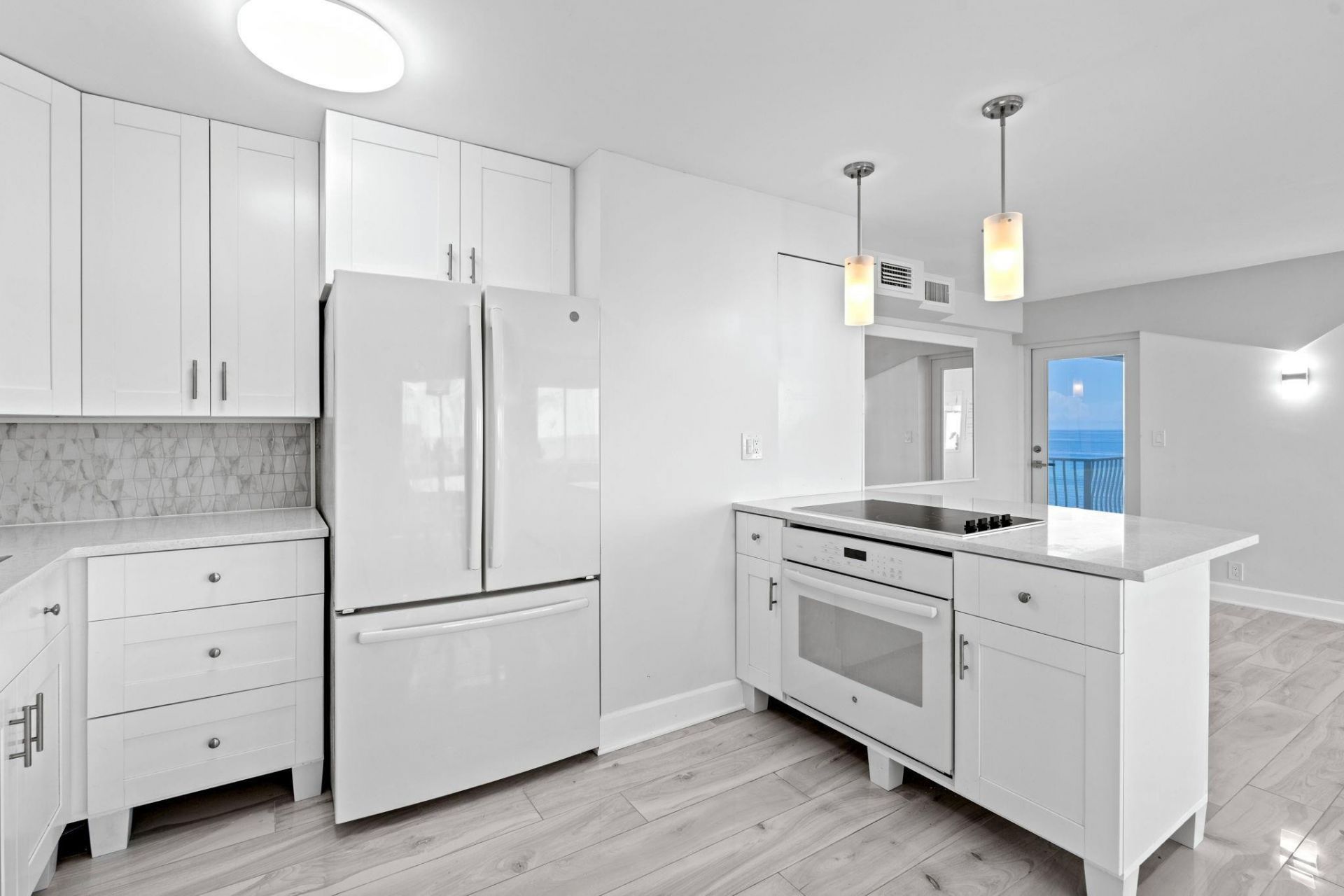 300 Oregon Street, Unit 501, Hollywood, FL 33019 Photo