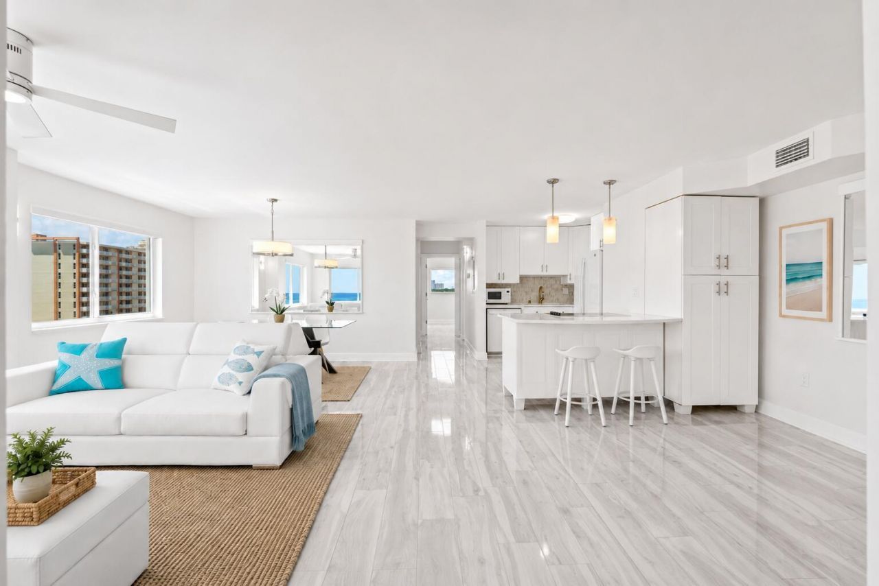 300 Oregon Street, Unit 501, Hollywood, FL 33019 Photo