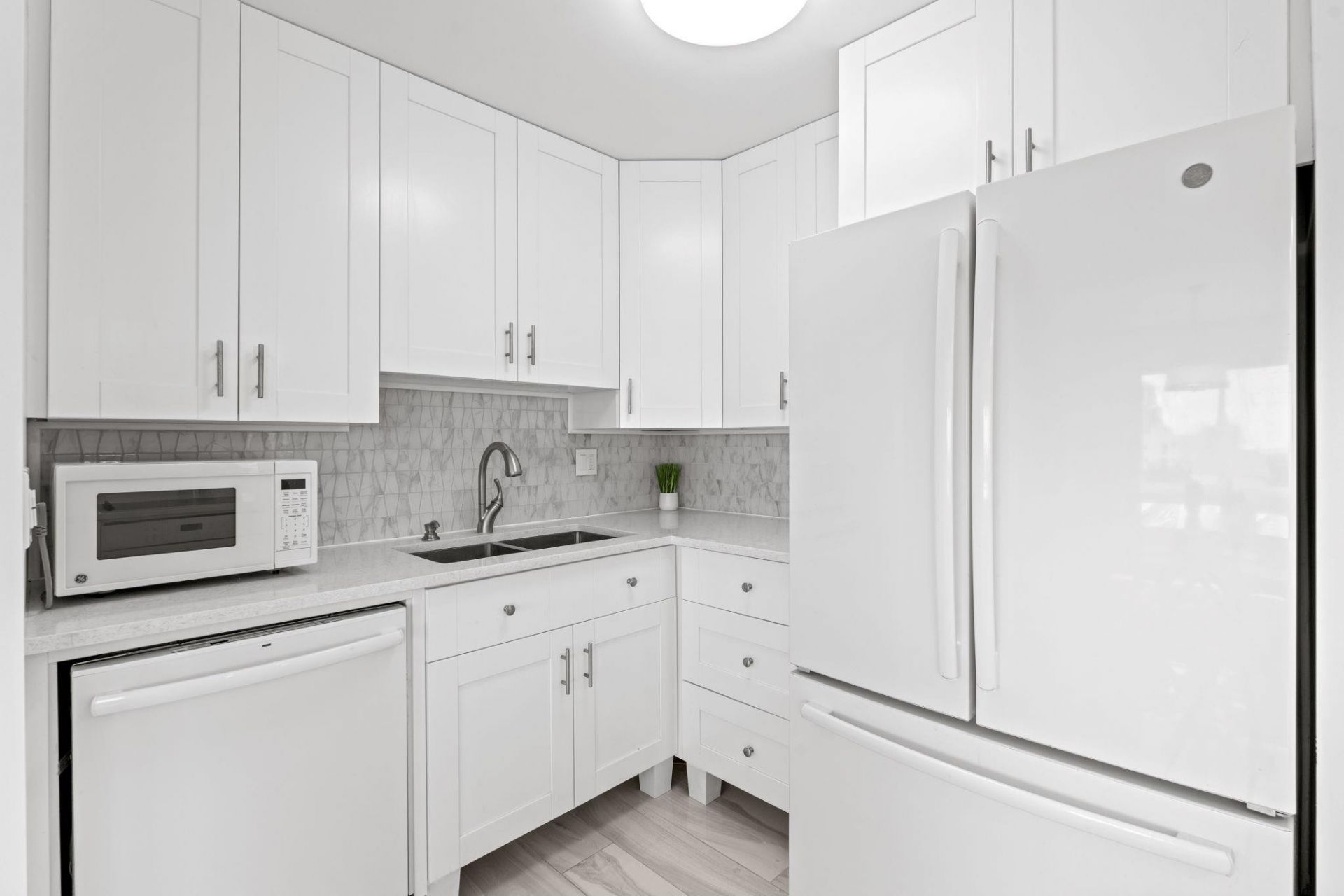 300 Oregon Street, Unit 501, Hollywood, FL 33019 Photo