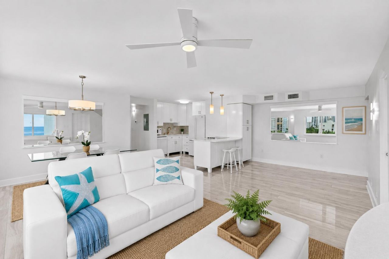 300 Oregon Street, Unit 501, Hollywood, FL 33019 Photo