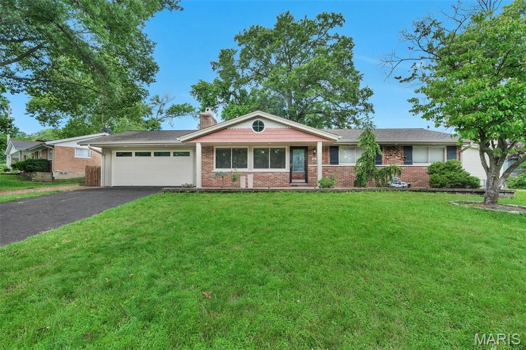 157 Romine Circle, Ballwin, MO 63011 Main Photo