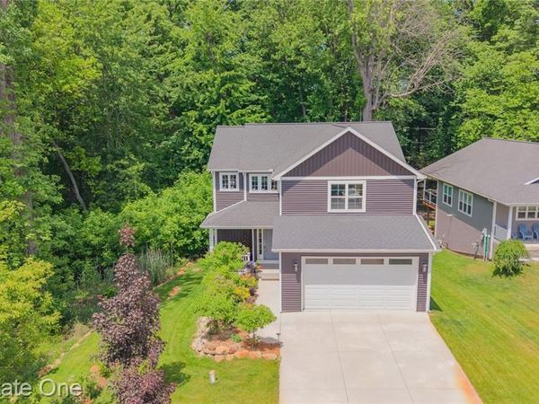 3259 Rush Lake Road , Hamburg Twp, MI 48169