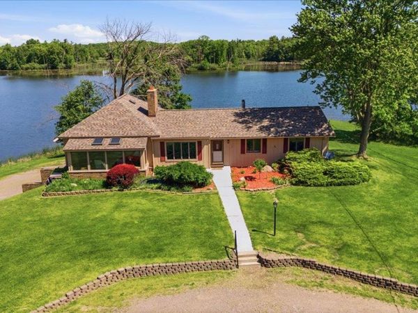 725 Deerpath Court, Brandon Township, Mi 48462