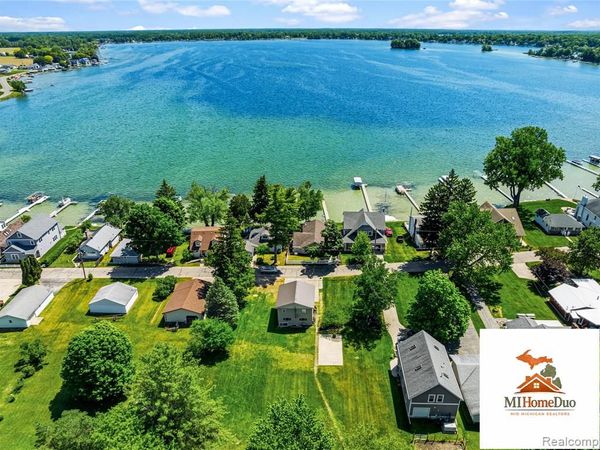 1947 Strait Tow Boulevard , Crystal Twp, MI 48818
