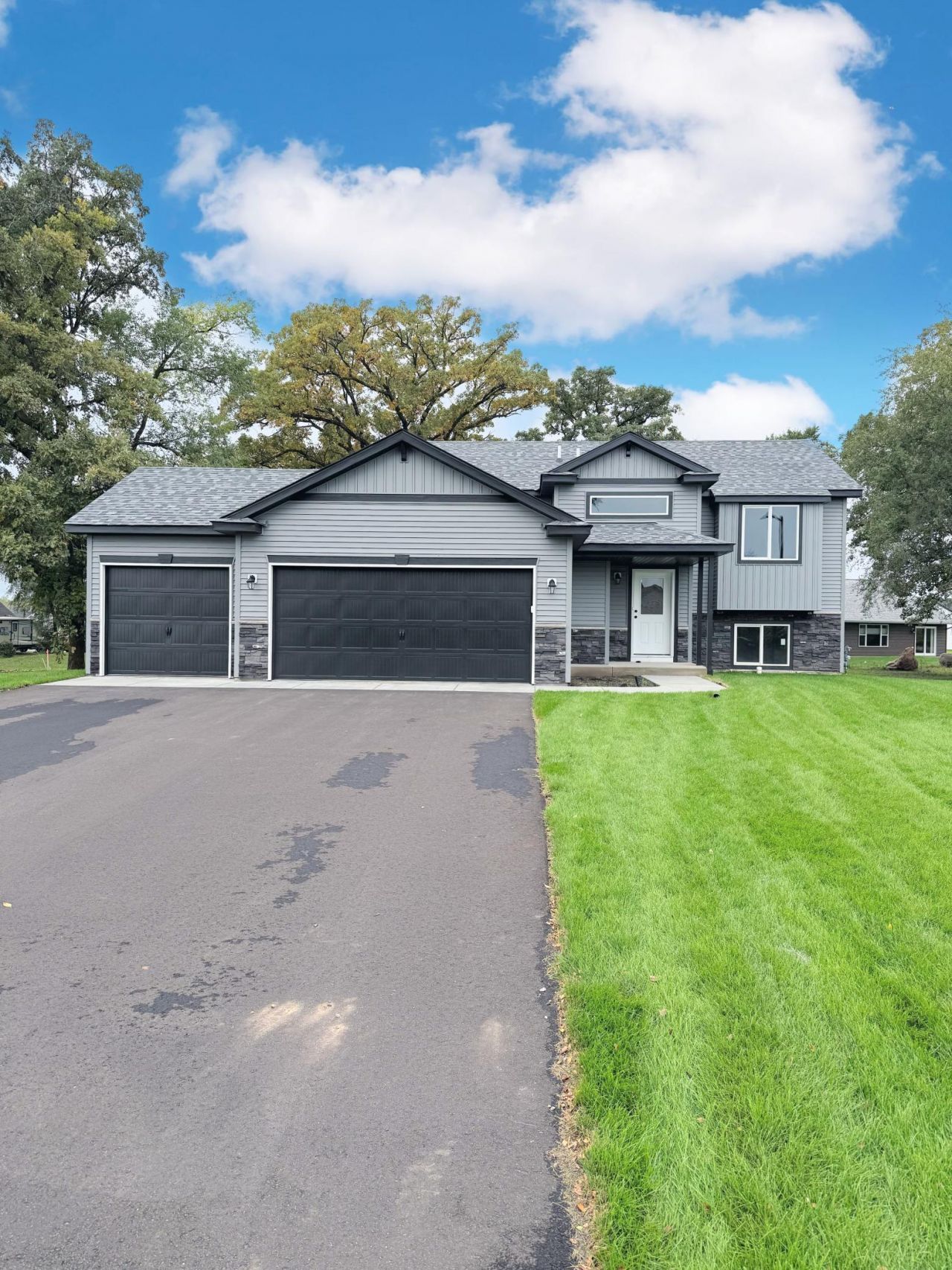 2582 Topaz Street, Saint Augusta, MN 56301 Main Photo