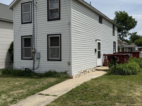 404 S Congress Avenue , Polo, IL 61064