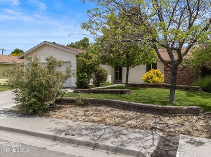 640 Nancy Circle, Reno, NV 89503 Photo