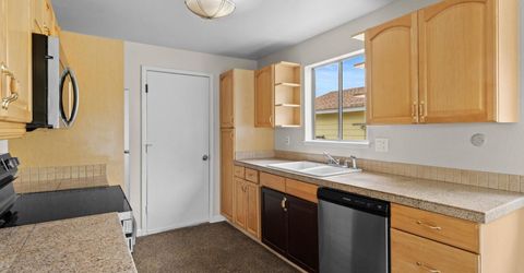 640 Nancy Circle, Reno, NV 89503 Photo