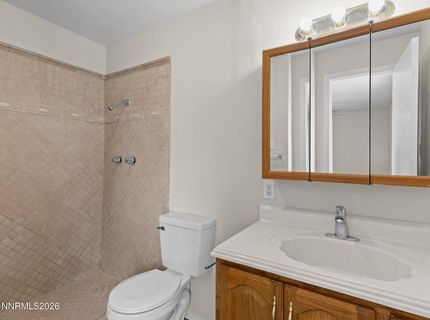 640 Nancy Circle, Reno, NV 89503 Photo