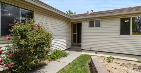 640 Nancy Circle, Reno, NV 89503 Photo