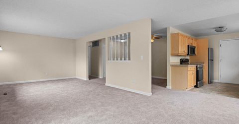 640 Nancy Circle, Reno, NV 89503 Photo