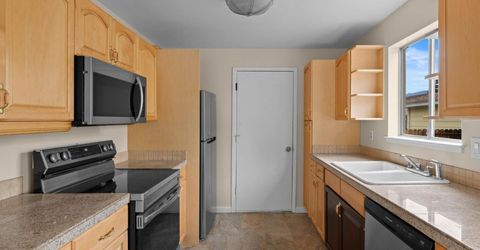 640 Nancy Circle, Reno, NV 89503 Photo