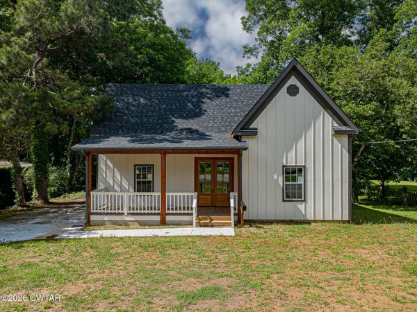 211 Hays Avenue , Trenton, TN 38382