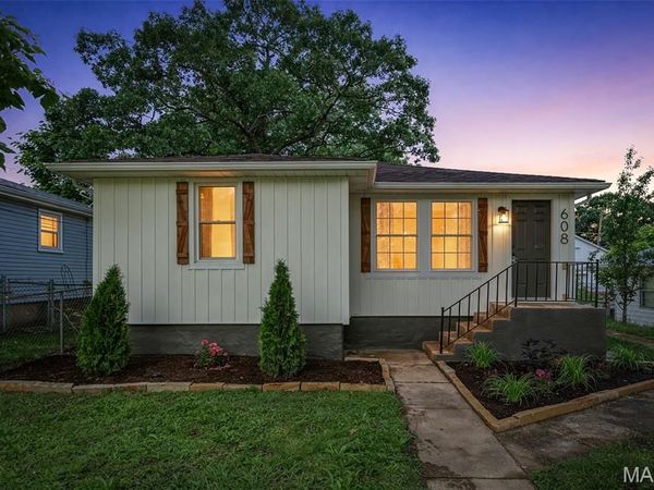 608 N 4th Street , De Soto, MO 63020
