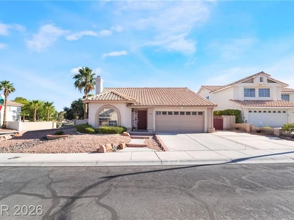 2733 Fire Water Court , Las Vegas, NV 89117