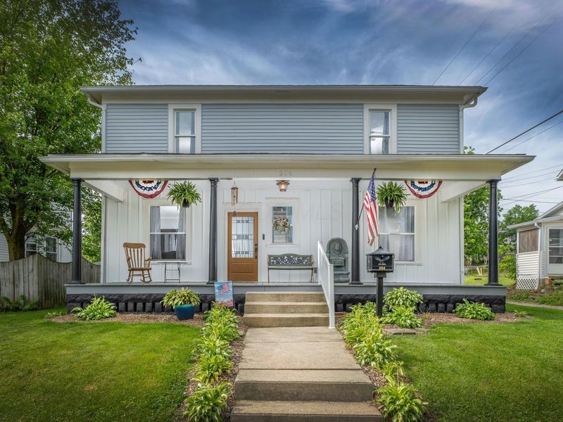 204 E Sugar Street, Mount Vernon, OH 43050 Photo 1