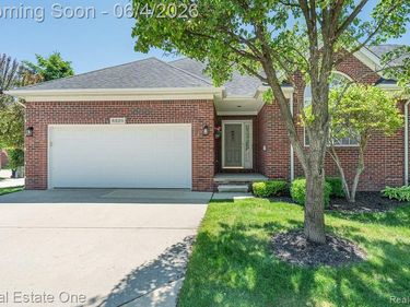 3326 Gemini Drive, Sterling Heights, MI 48314