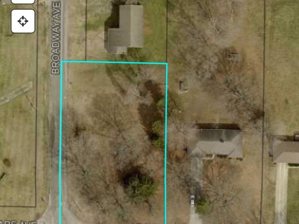 167 E E Delaware Avenue, Benton Harbor, MI 49022