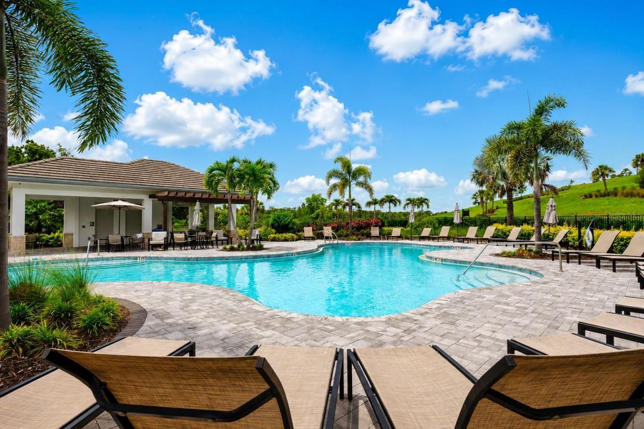 6420 Grandview Hill Court, Bradenton, FL 34203 Photo