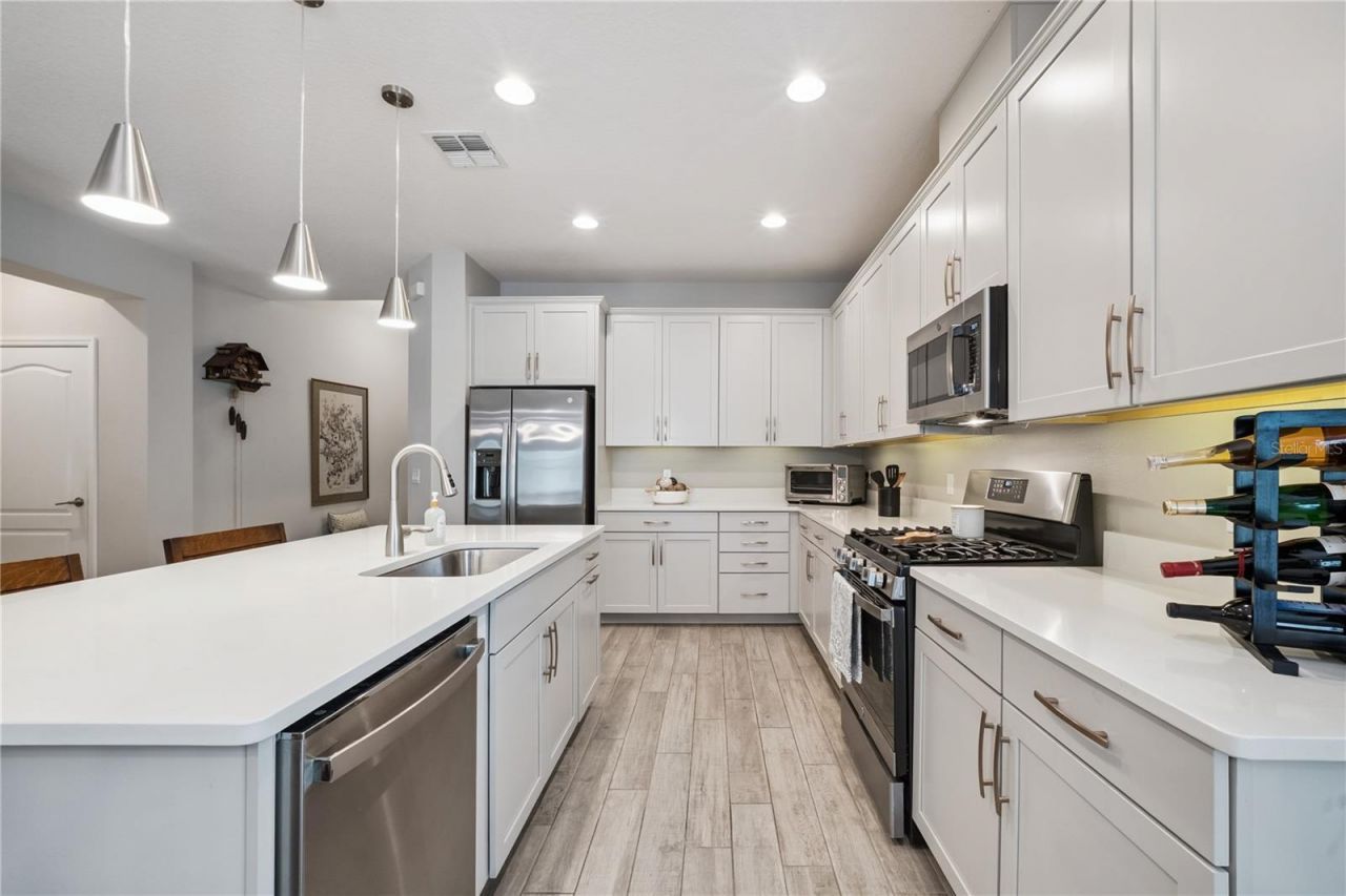 1143 Hull Island Drive, Oakland, FL 34787 Photo