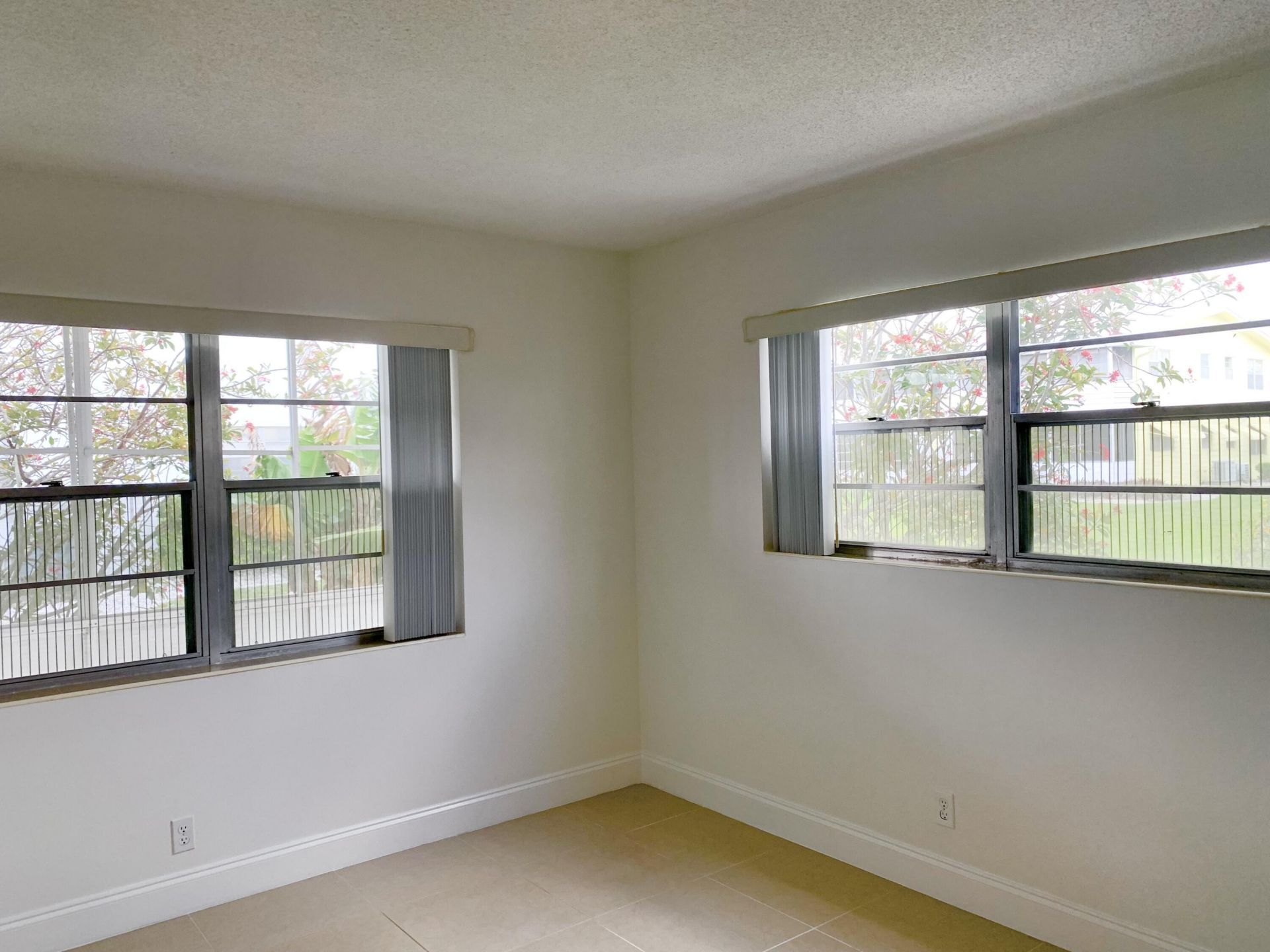 130 Sheffield F, West Palm Beach, FL 33417 Photo