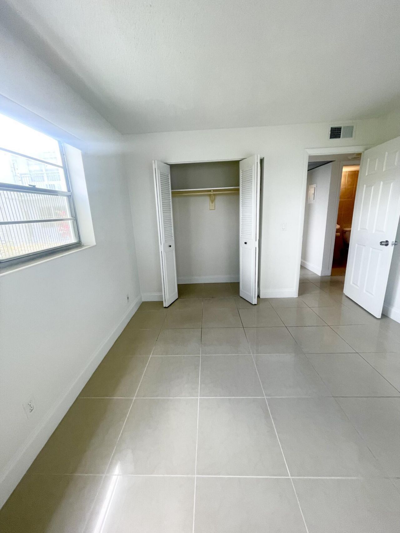 130 Sheffield F, West Palm Beach, FL 33417 Photo
