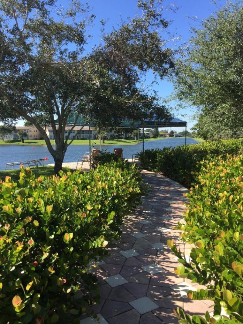 130 Sheffield F, West Palm Beach, FL 33417 Photo