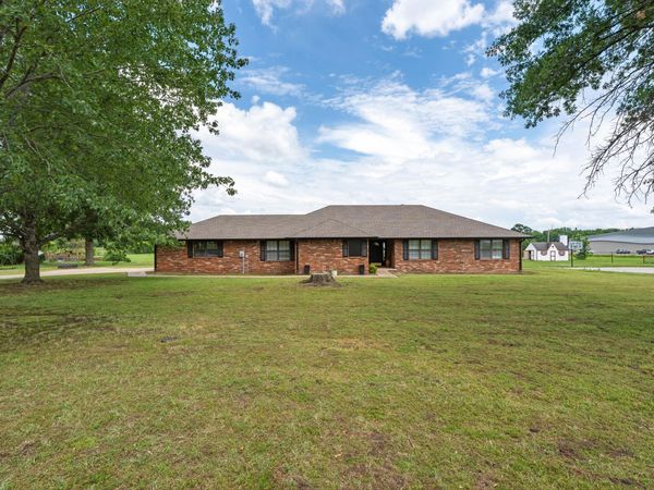 9940 S 614 Road , Miami, OK 74354