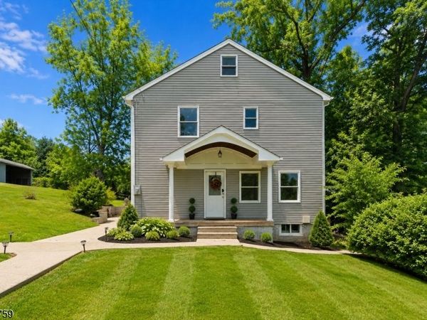 46 Ideal St, Long Hill, NJ 07933