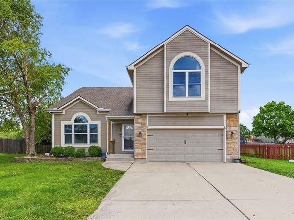 603 Mayberry Court, Raymore, MO 64083